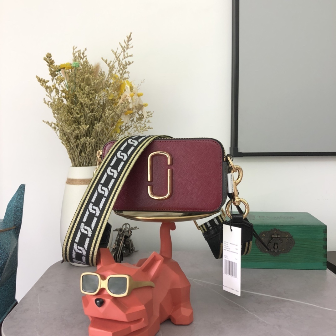 Marc Jacobs Cross Body Bag