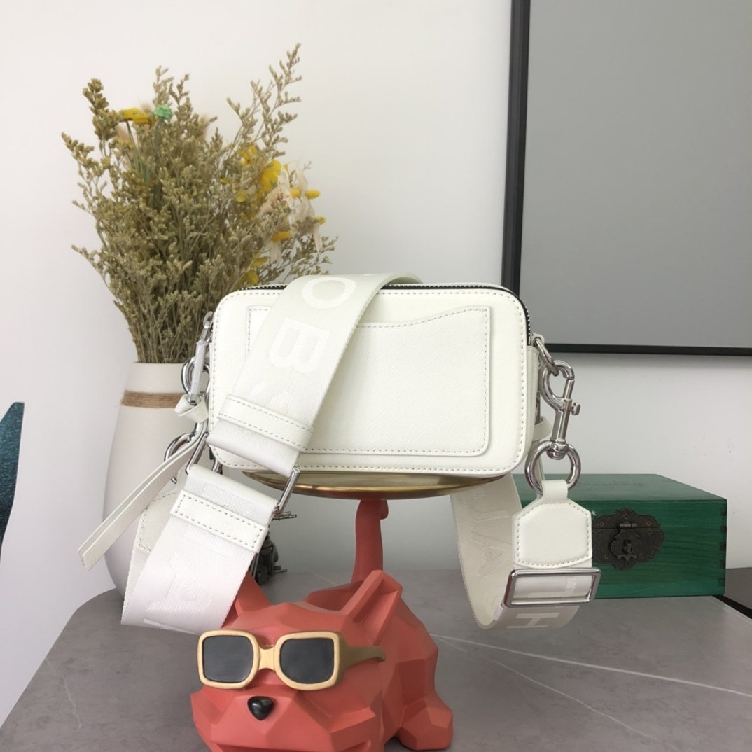 Marc Jacobs Cross Body Bag