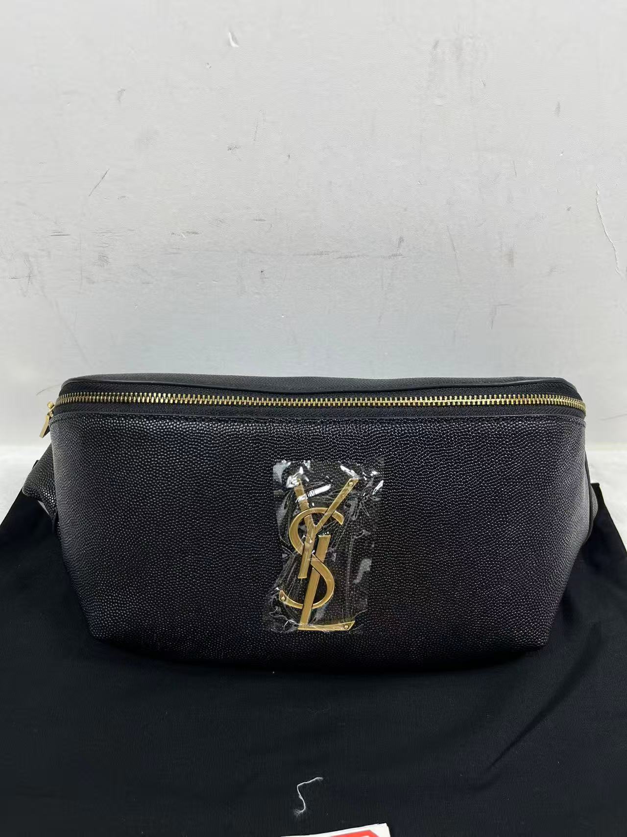 Saint Laurent Classic Monogram Leather Belt Bag in Black 25cm