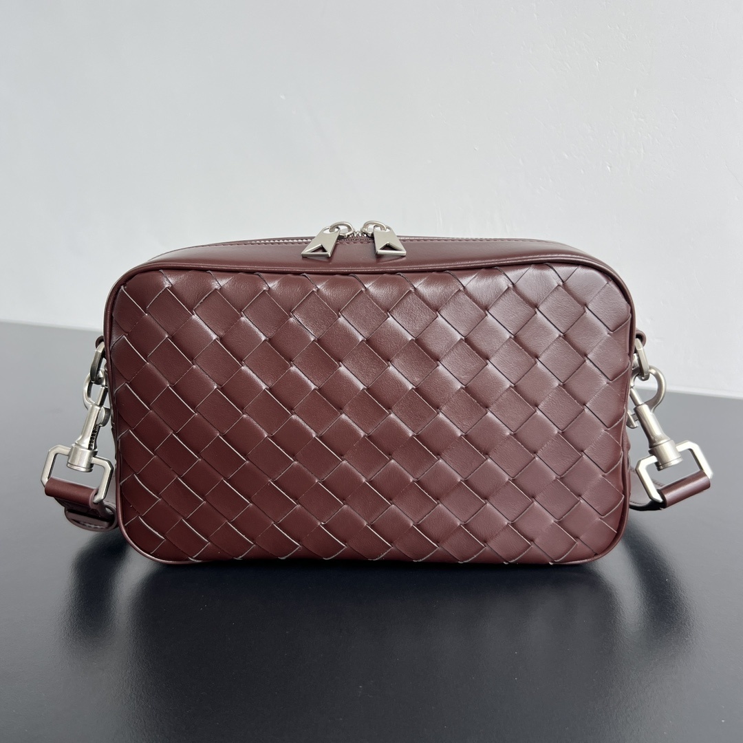 Bottega Veneta Men's Intrecciato Small Crossbody Bag