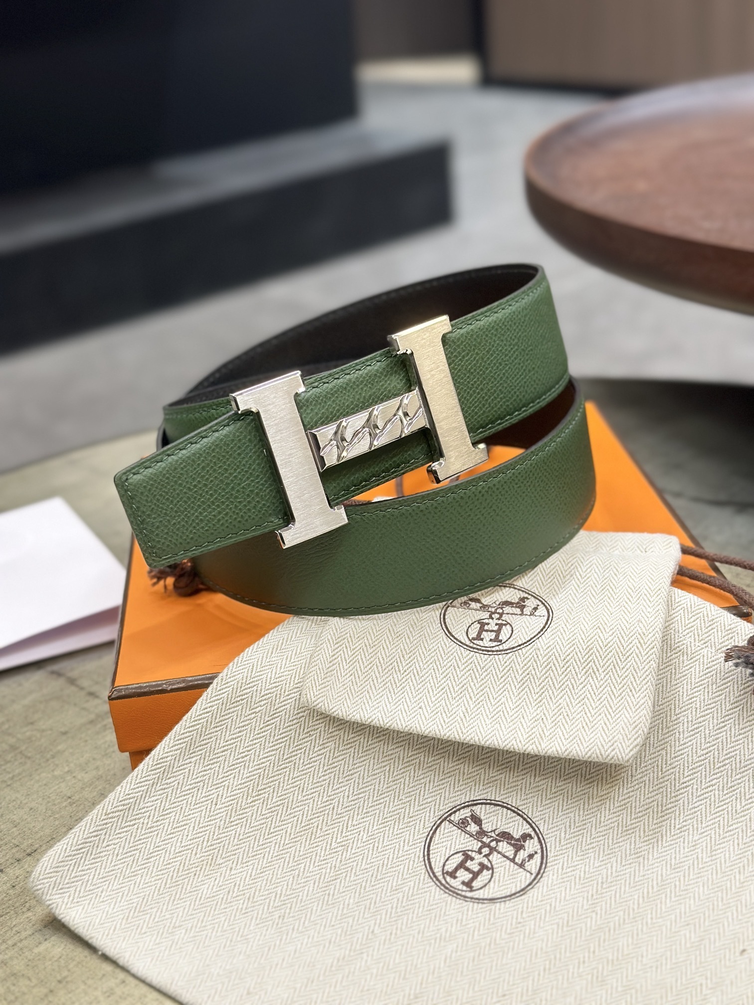 Hermes H buckle belt green