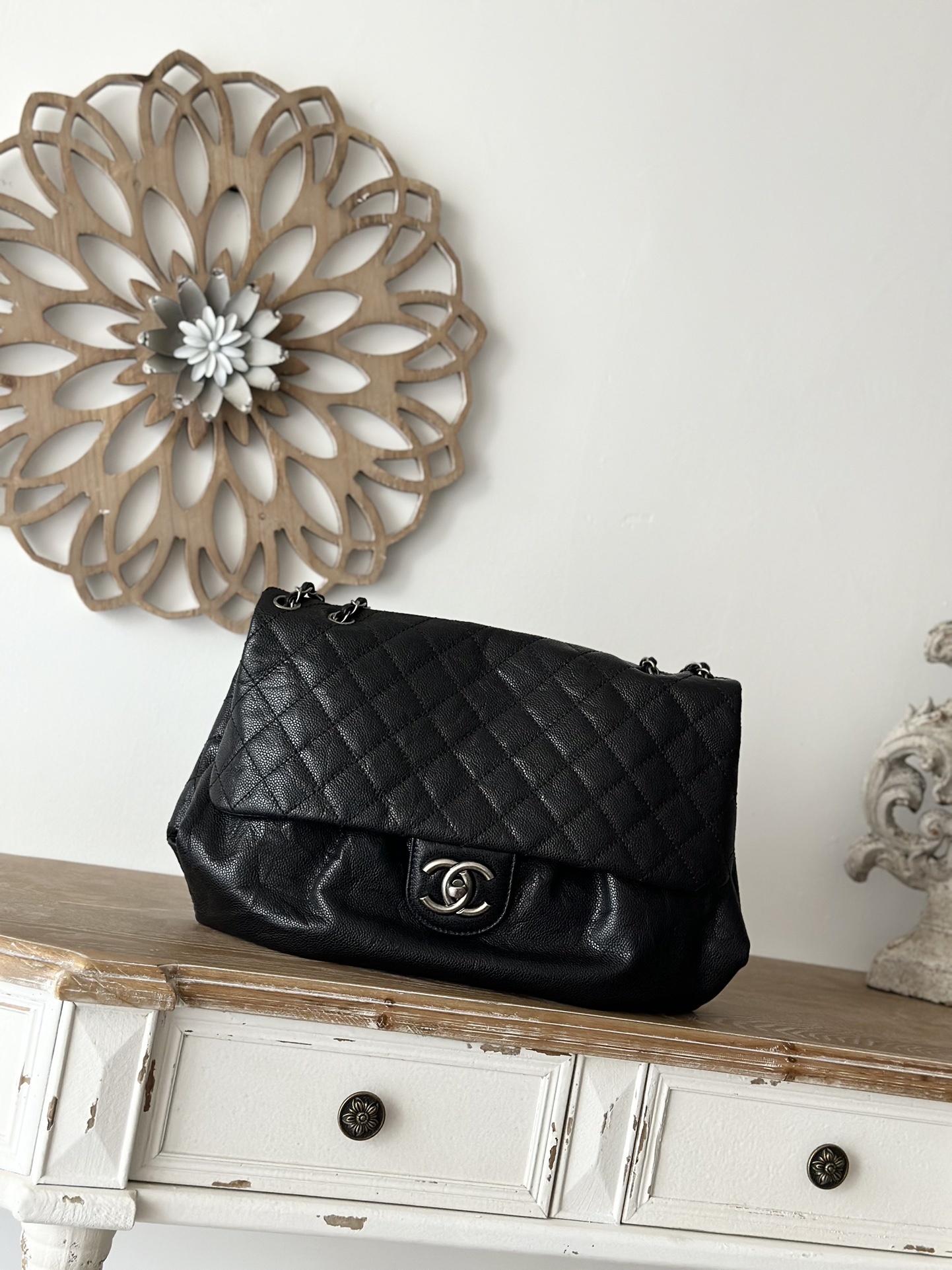 Chanel Classic Handbag black