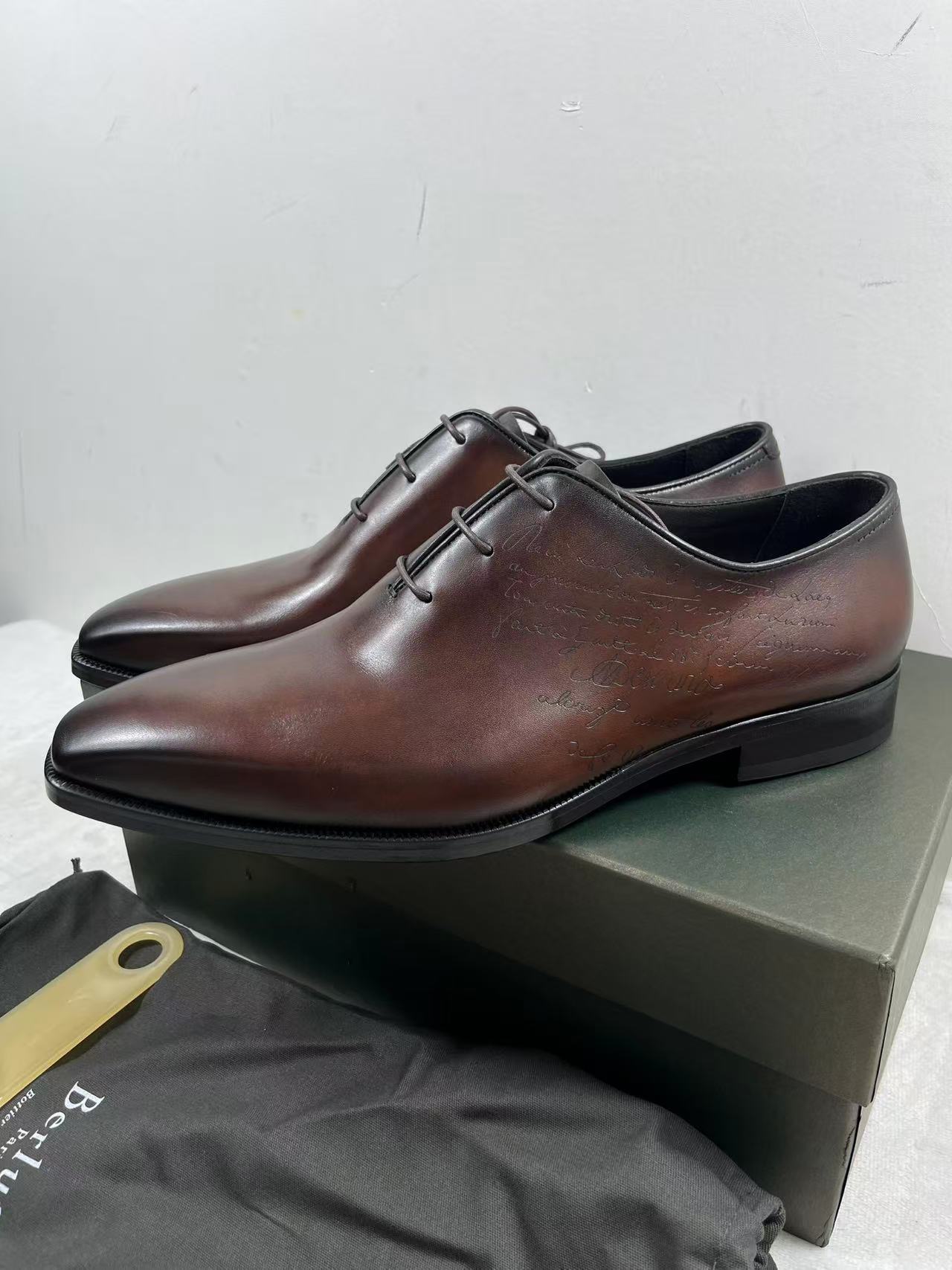 Berluti Alessandro Galet Scrittoleather Oxford Brown size EU45 mens