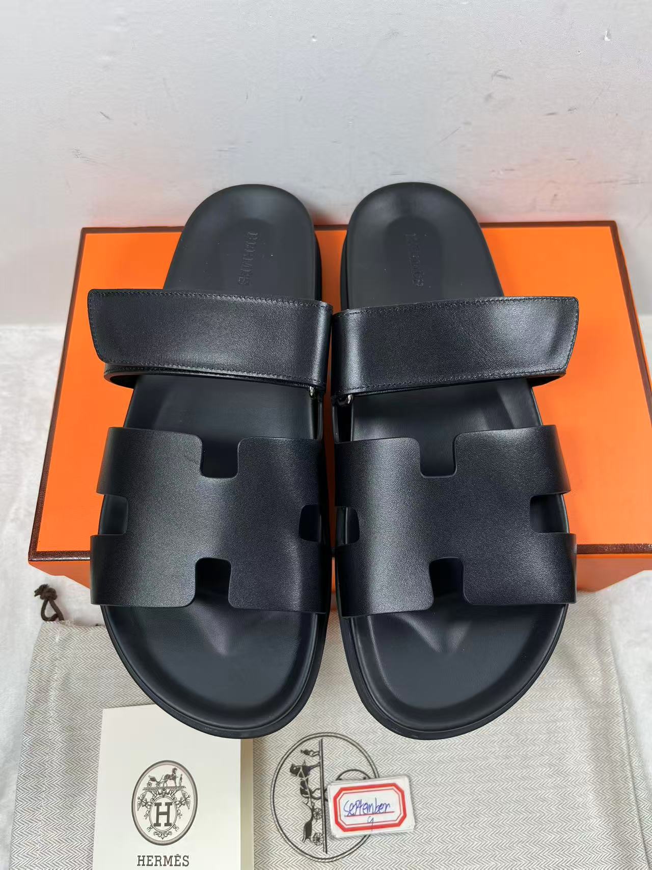 Hermes Sandalen Chypre Black Slides size EU43 mens