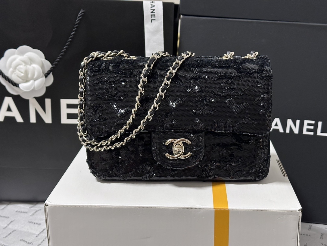 Chanel Jumbo Classic Flap Shoulder Bag Black