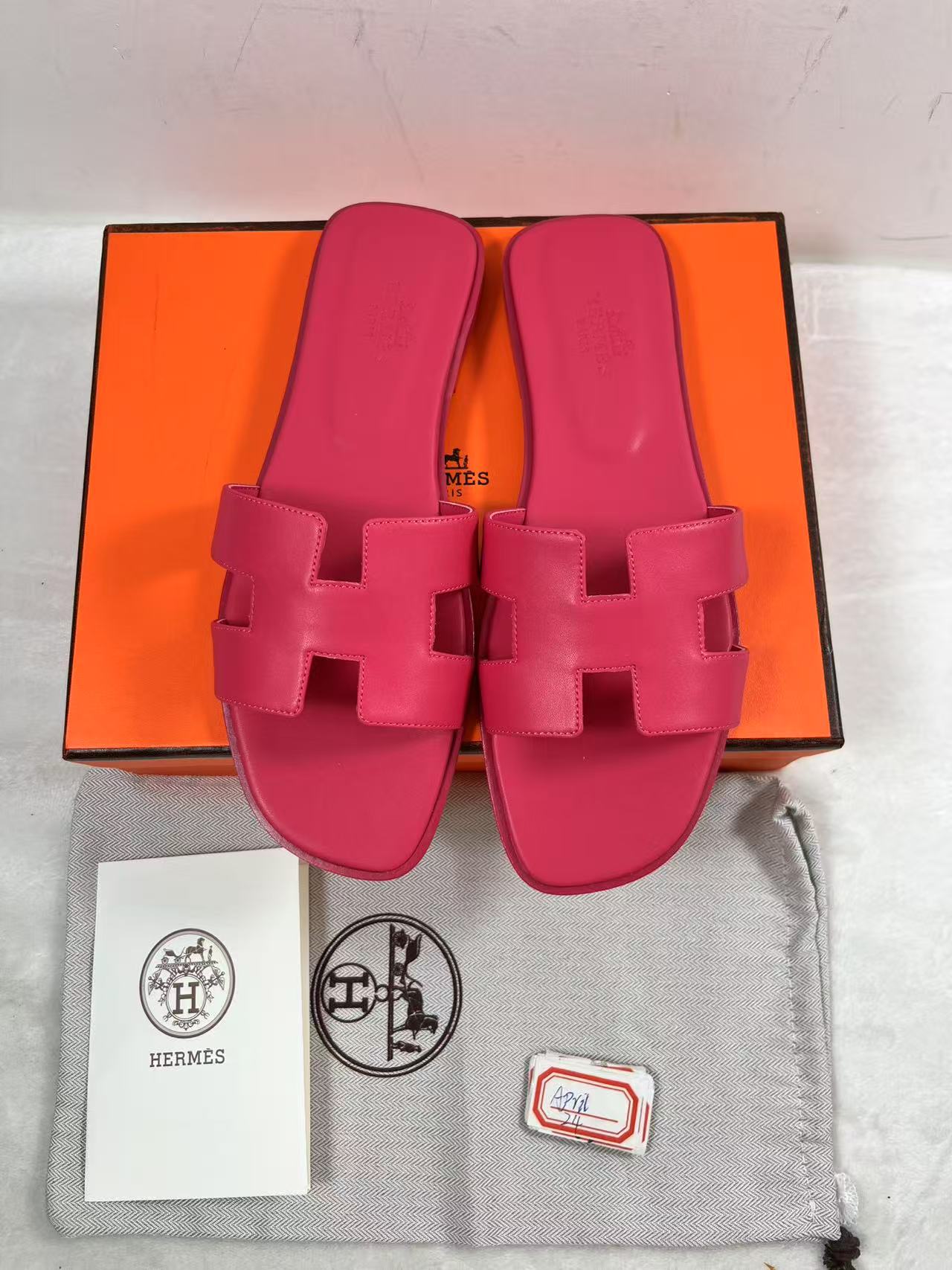 Hermes Oran sandals pink