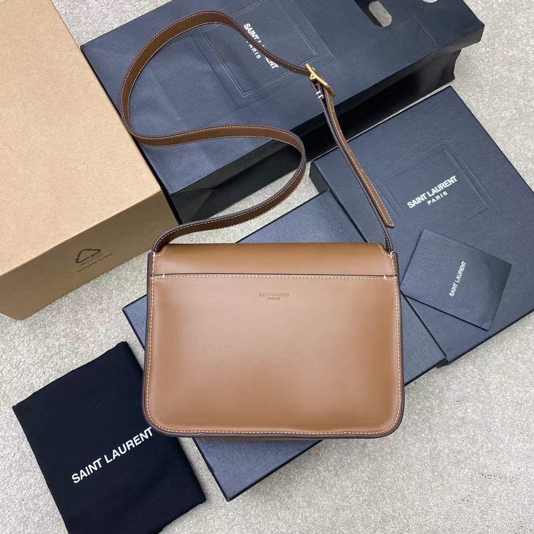 Saint Laurent Niki Besace Leather bag brown