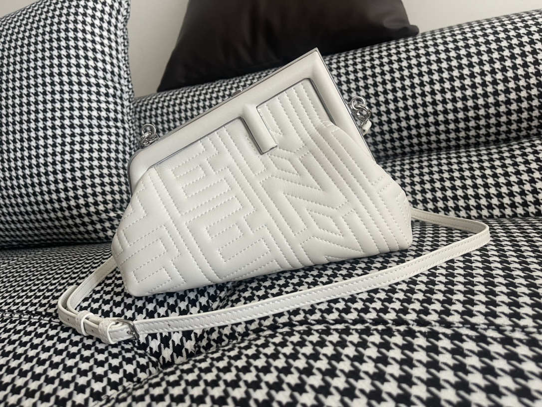Fendi First clutch shoulder bag White