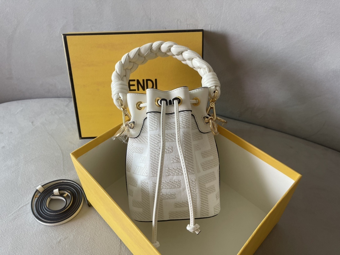 Fendi Mon Tresor Bucket Bag white