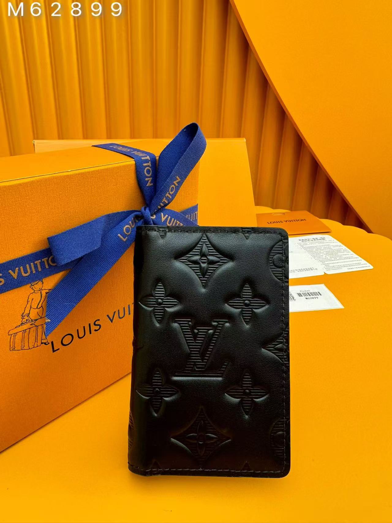 LV pocket organiser