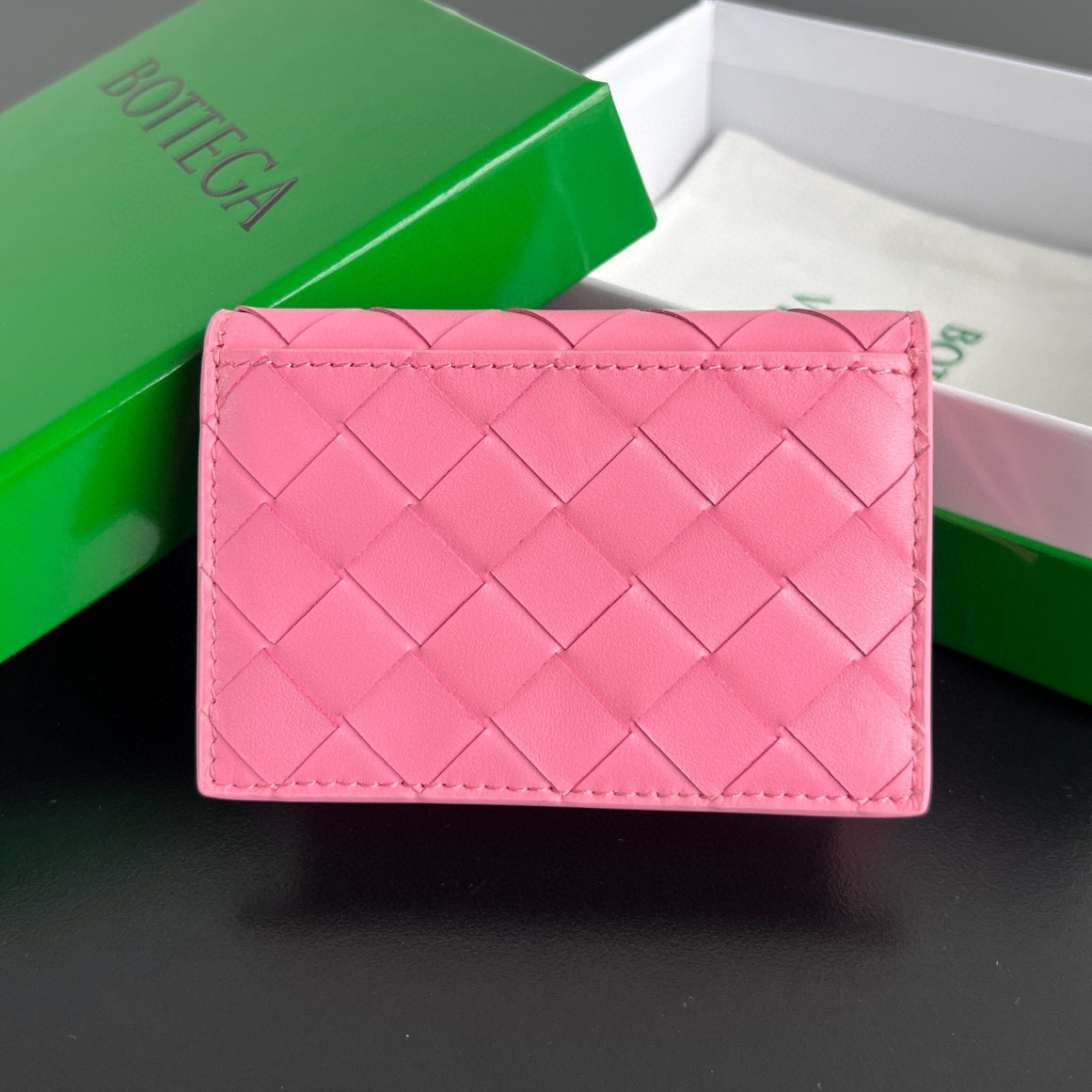 Bottega Veneta Intrecciato Weave Lambskin Compact Wallet - Pink