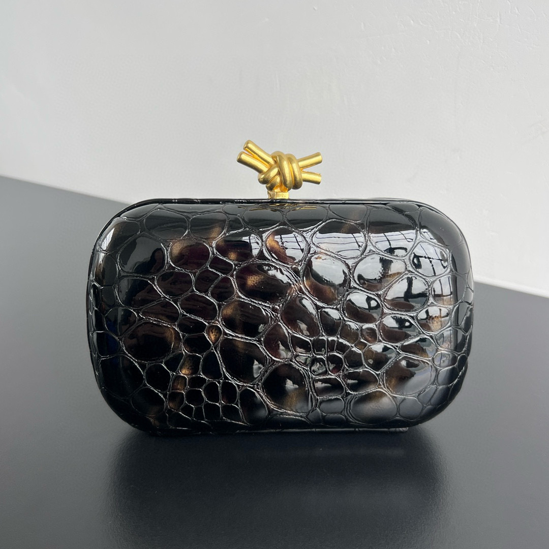 Bottega Veneta Leather Clutch Bag Black