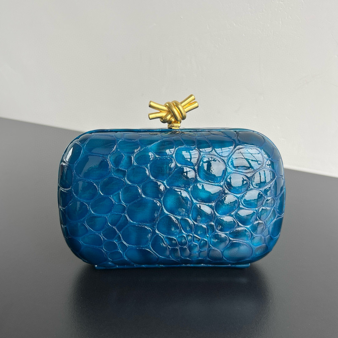 Bottega Veneta Leather Clutch Bag Blue