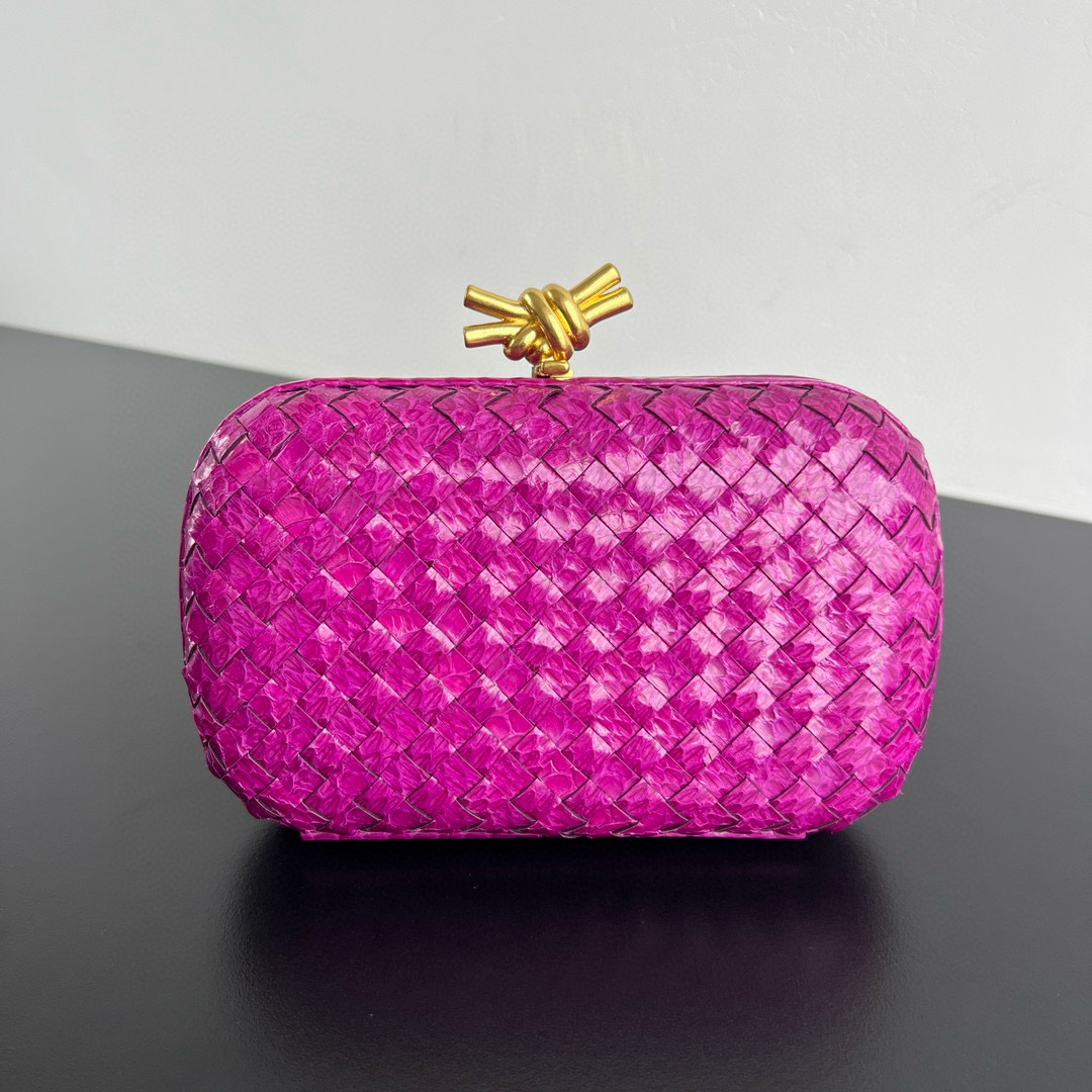 Bottega Veneta Knot Minaudiere Clutch | Black Color Women