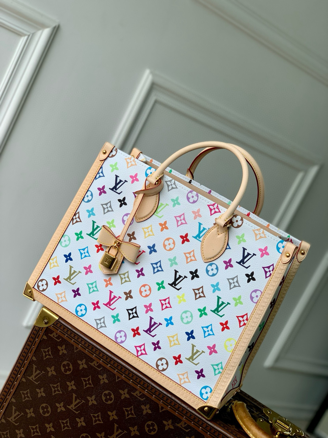 LV Monogram OnTheGo MM Bag