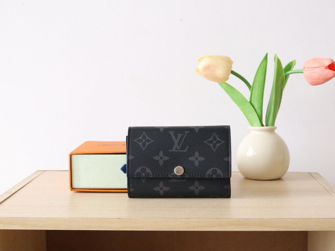 LV Victor Wallet