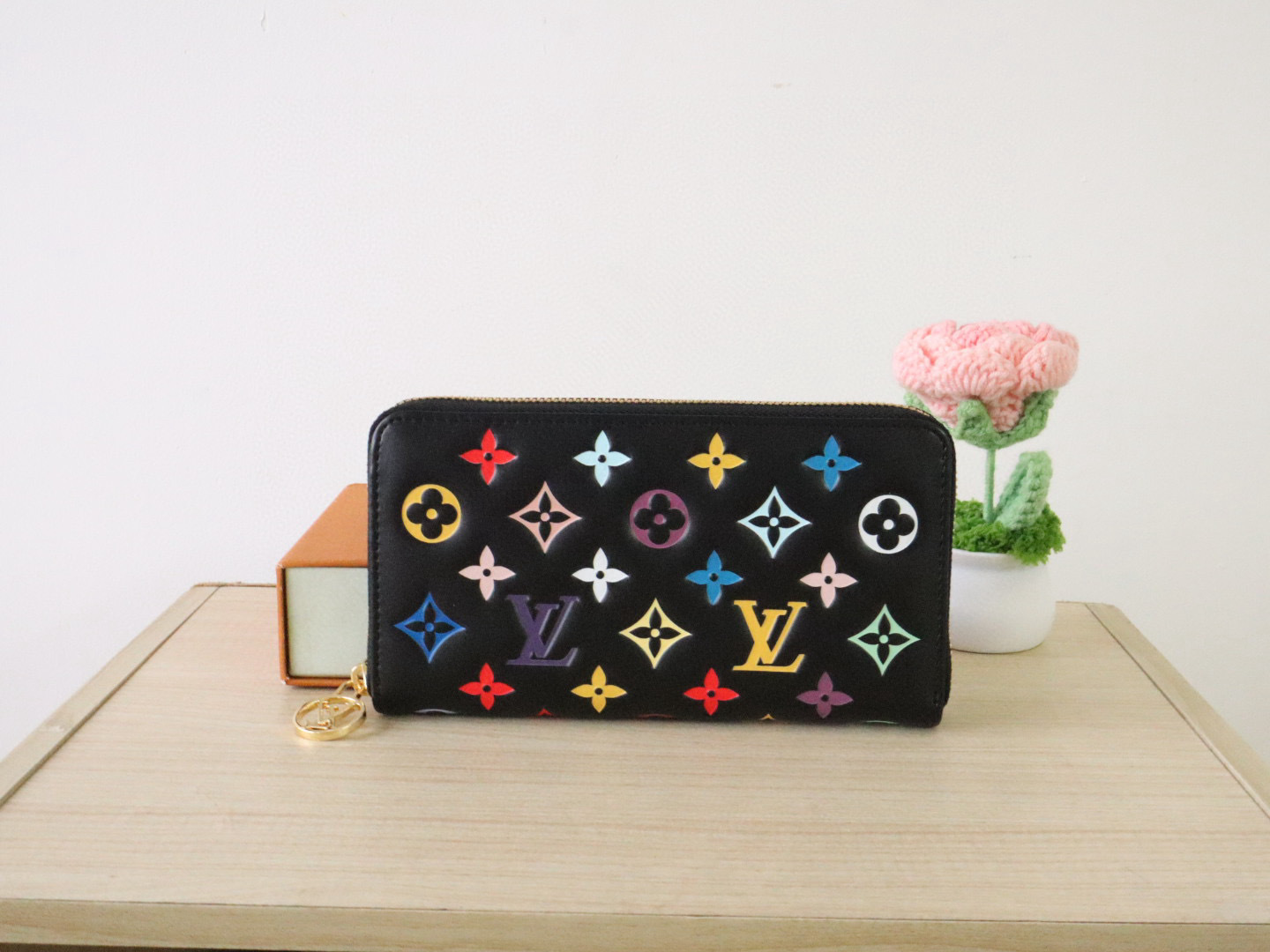 LV Game on pouch bag