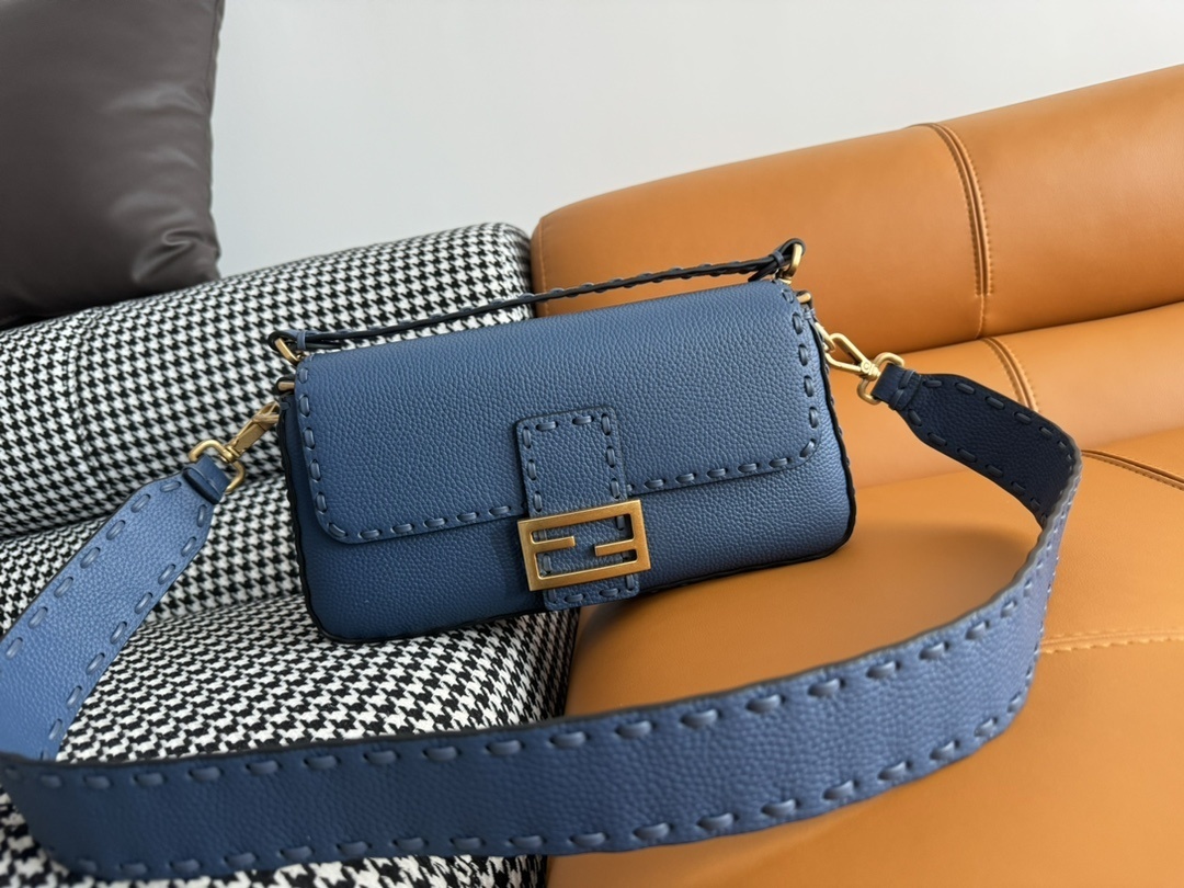 Fendi Baguette Leather Shoulder Bag