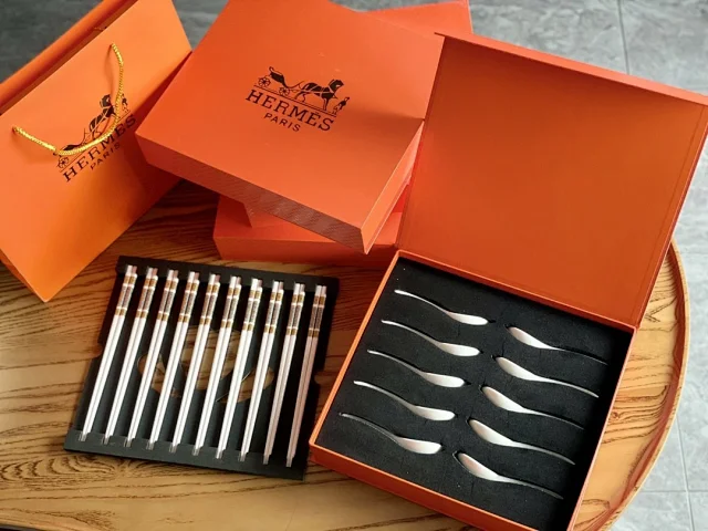 Hermes gift boxHermes high bone porcelain Chinese chopsticks and spoon gift box