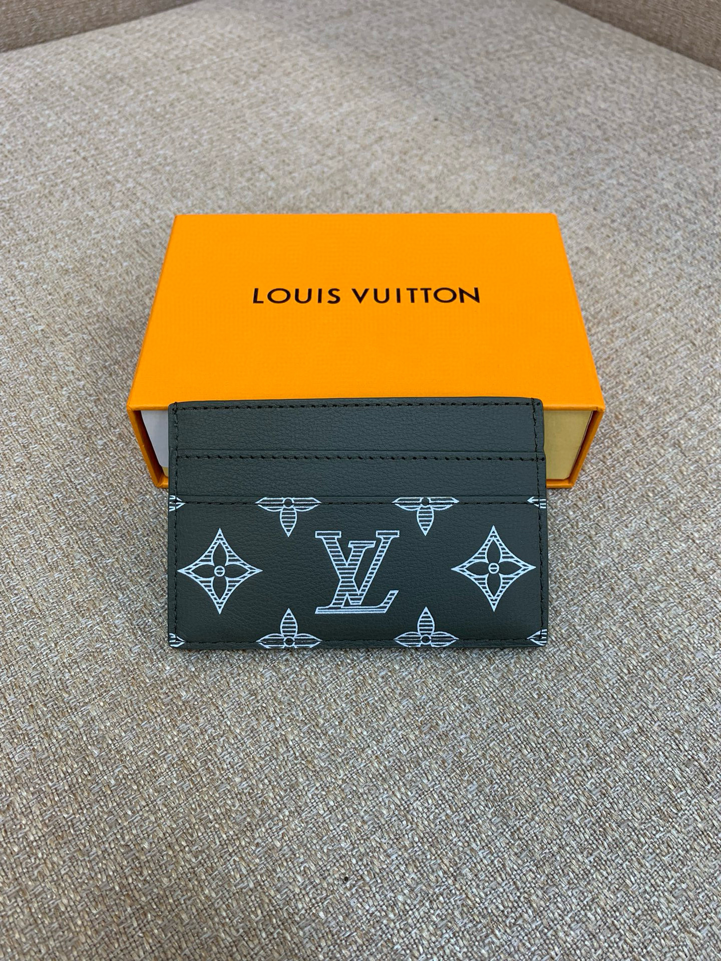 LV Multiple Wallet Monogram