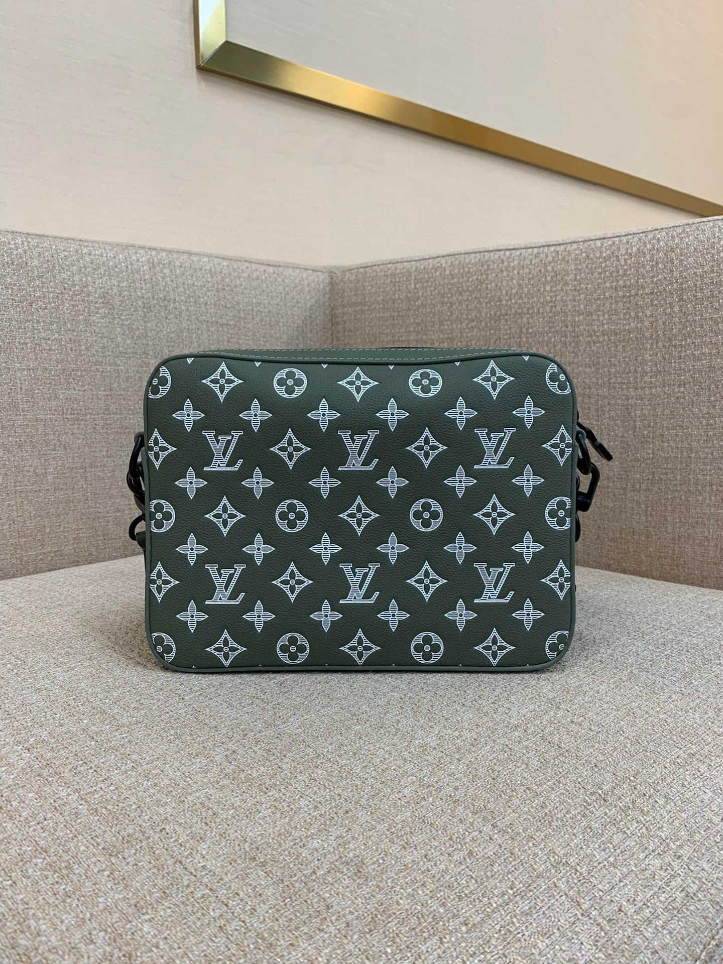 LV Trio Messenger Monogram Shadow Leather - Bag