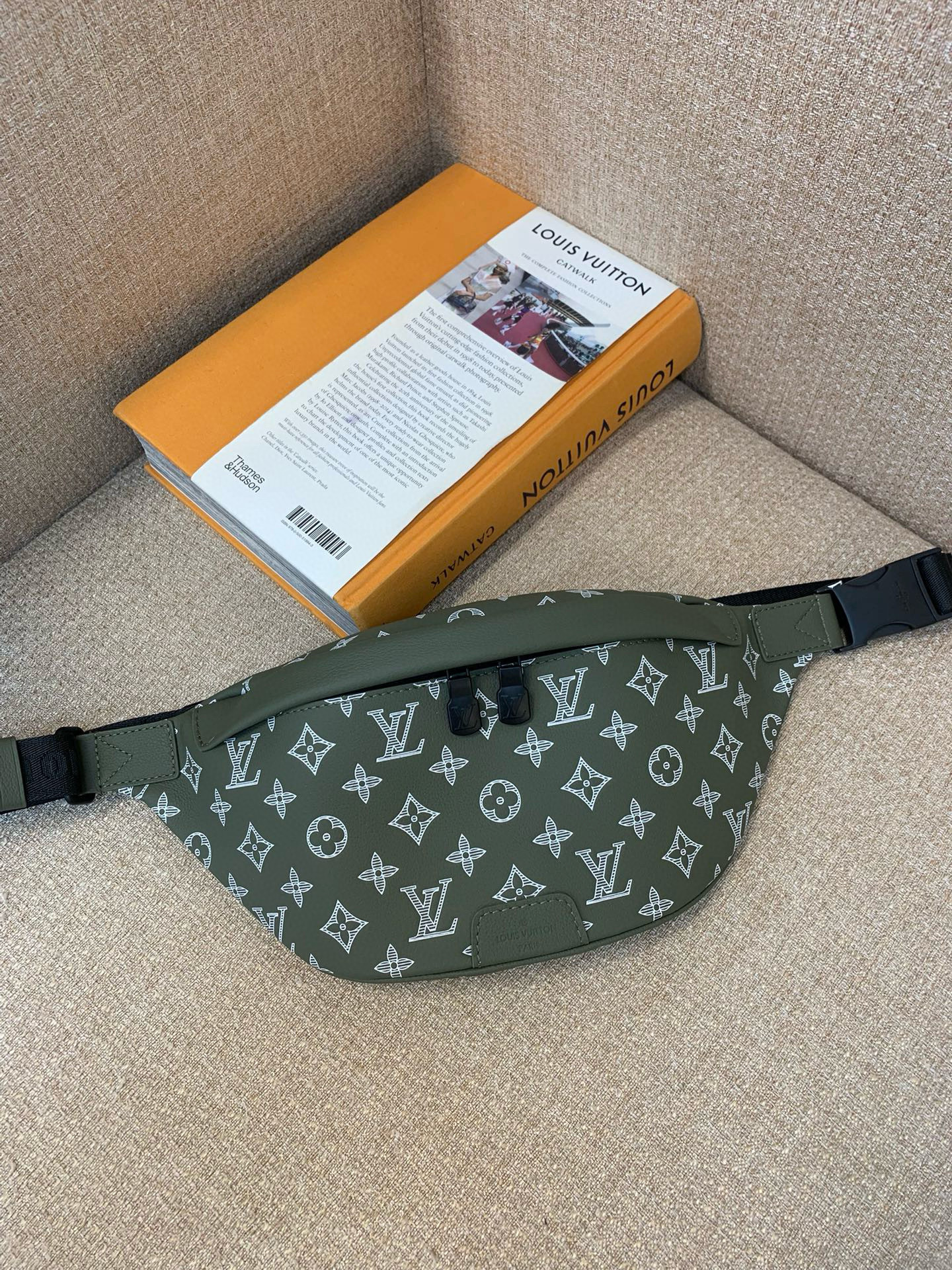 LV Discovery Bumbag