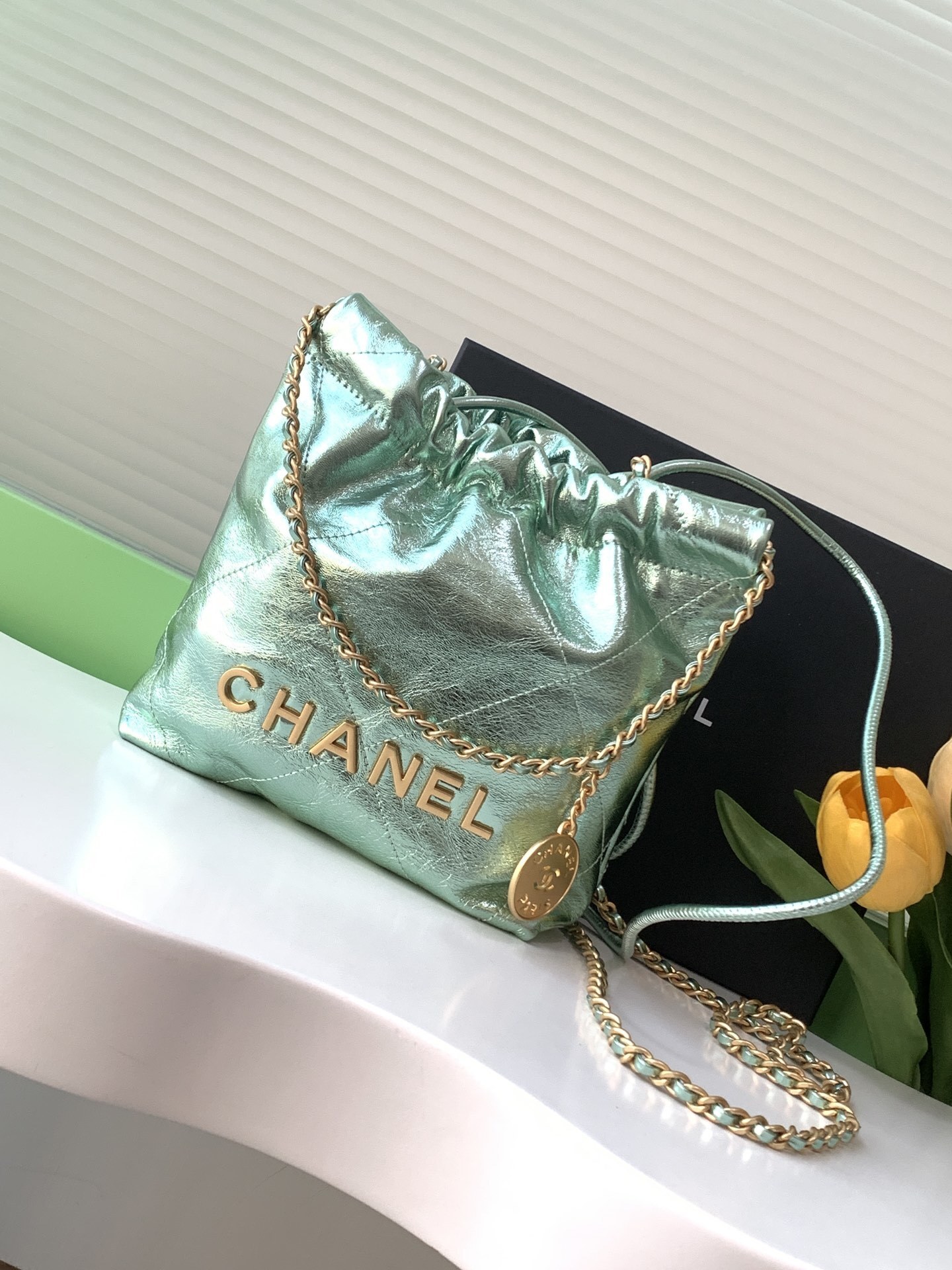 Chanel 22 mini handbag