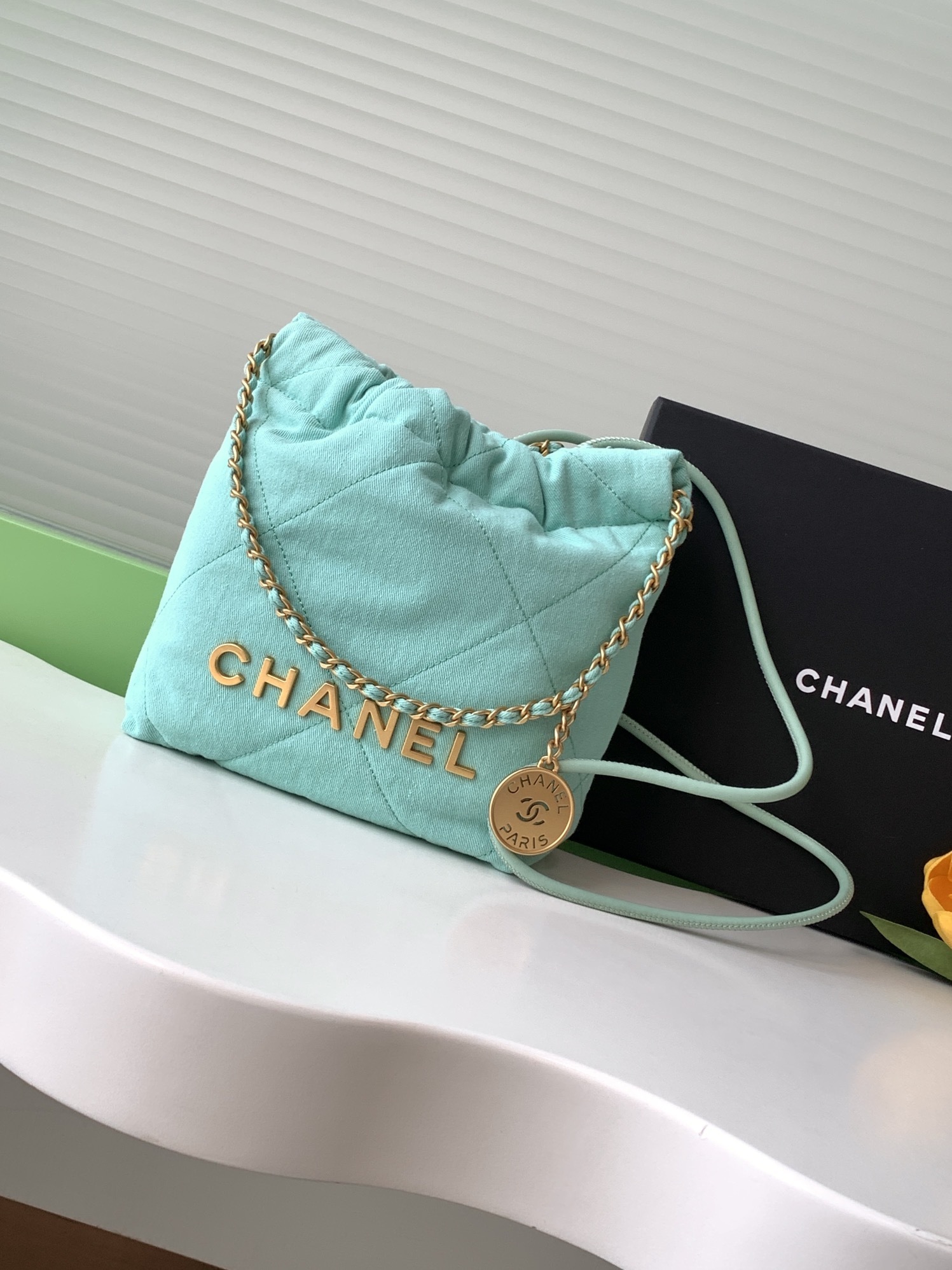 Chanel 22 small handbag