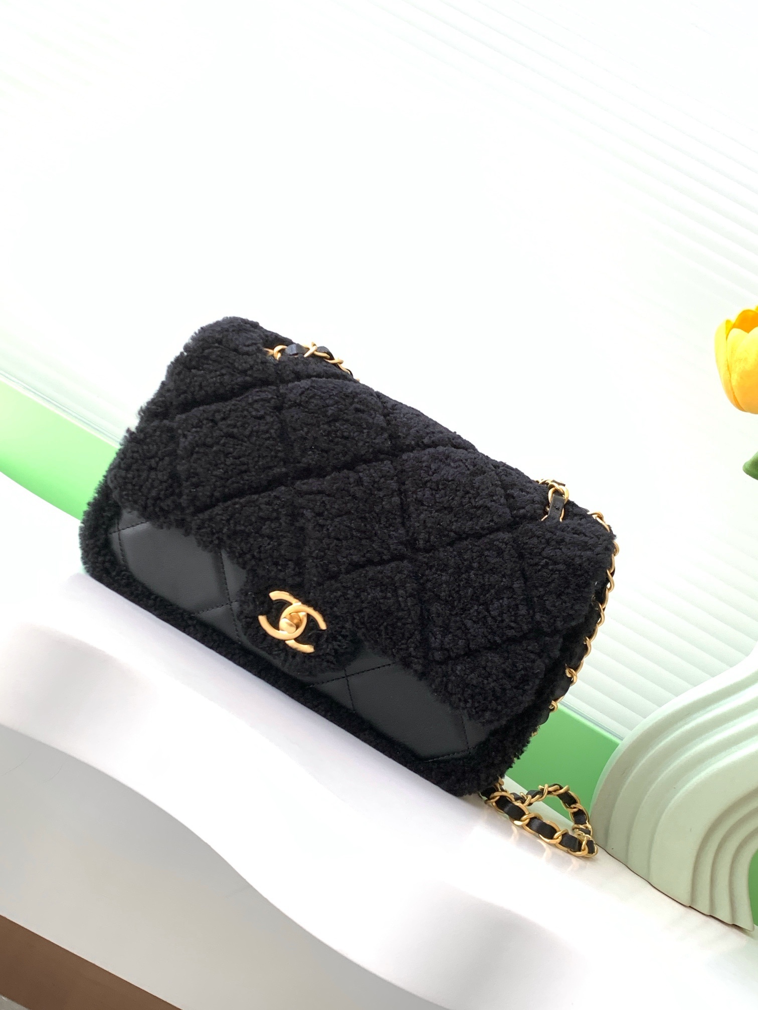 Chanel Flapbag Black