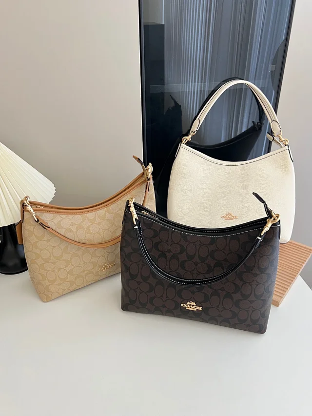 Coach trendy hobo bag