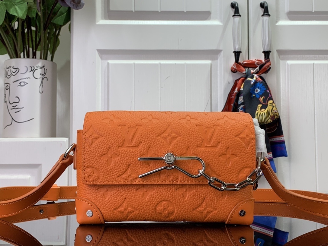 LV Steamer Wearable Wallet Orange