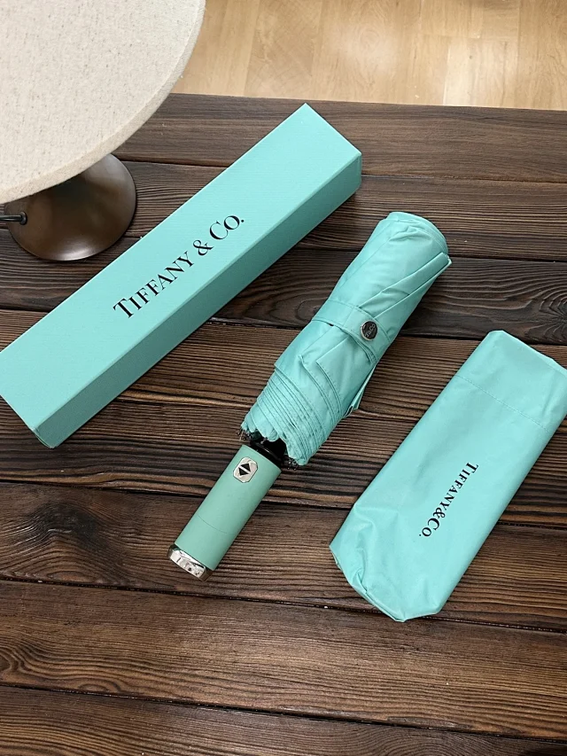 Tiffany automatic three-fold rotating flashlight function umbrella