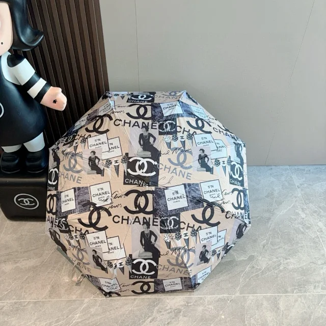 Chanel tri-fold automatic folding umbrella