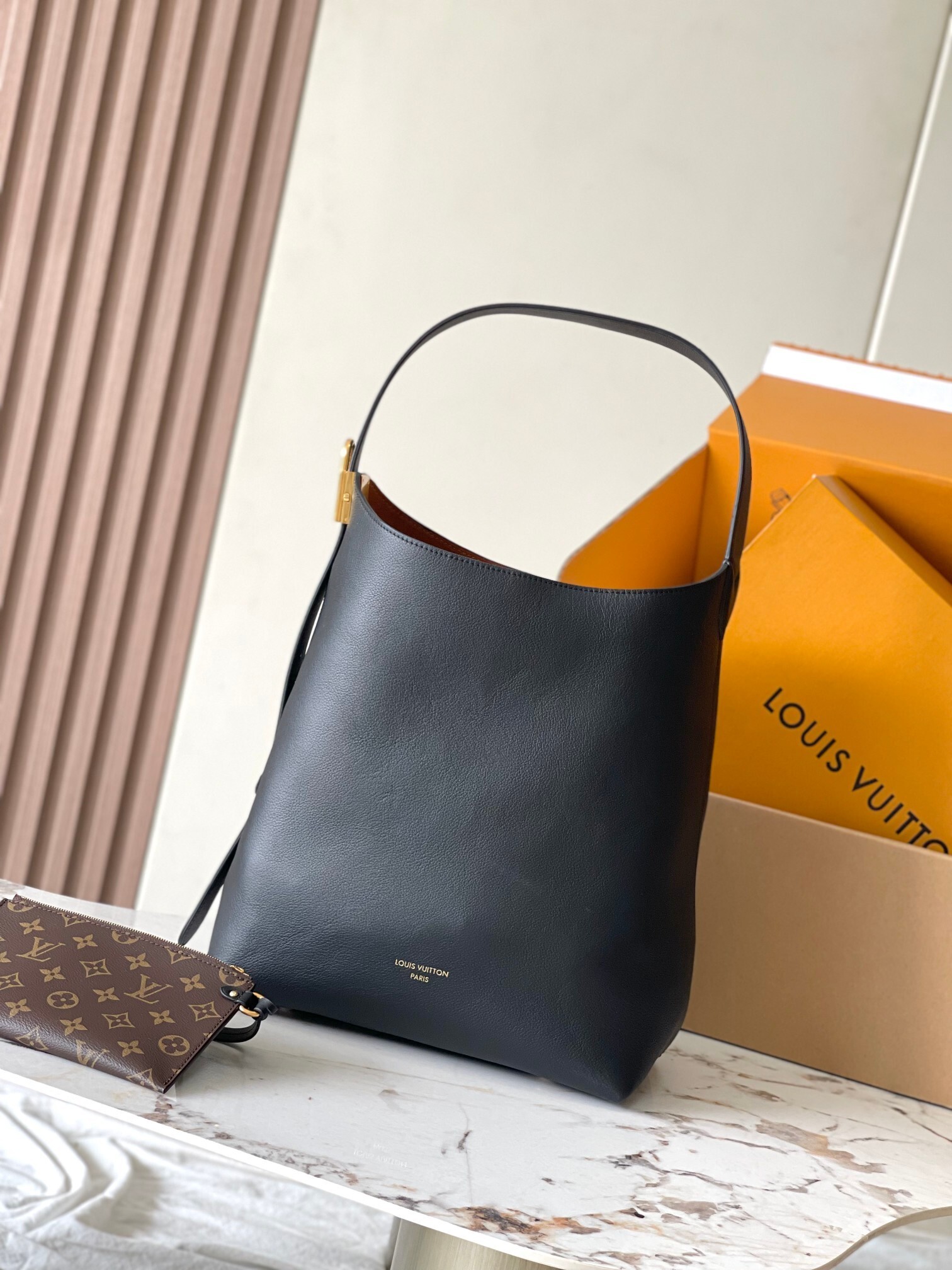 LV Low Key Hobo MM Low Key - Handbag