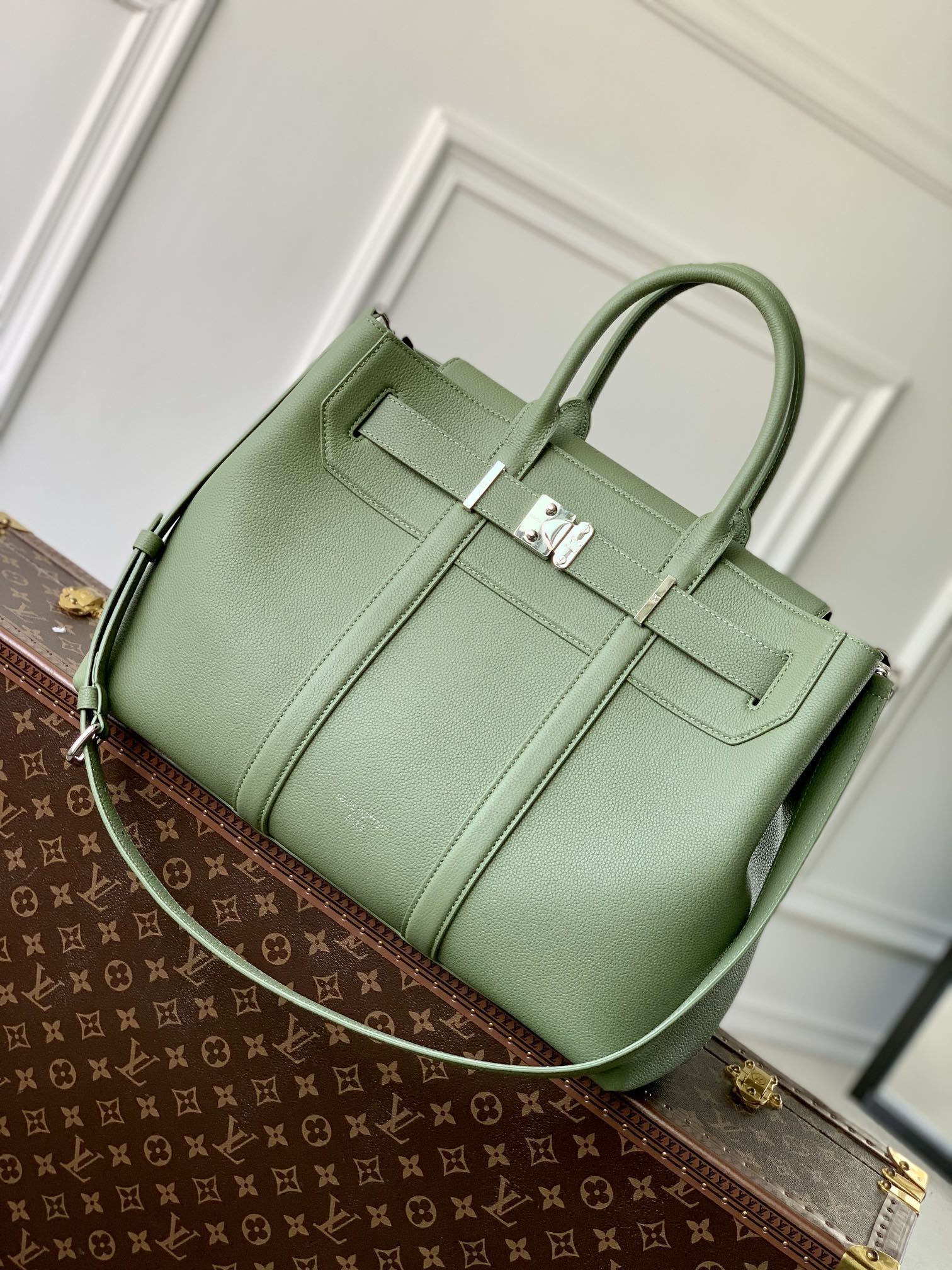 LV Metin Women Handbag