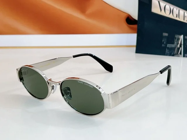 Mark Jacobs sunglasses MODEL: MARC 806/S