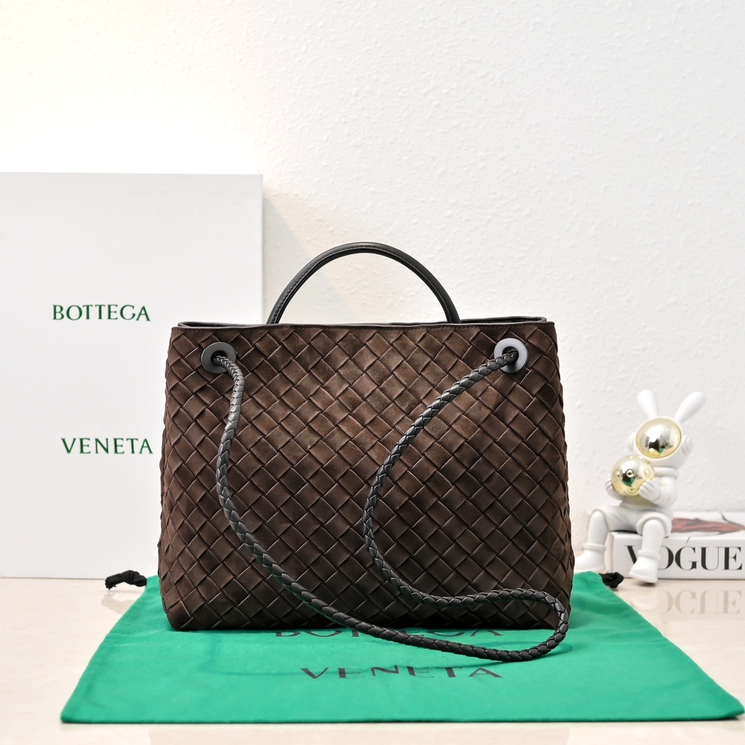 Bottega Veneta Andiamo Brown Handbag for Women