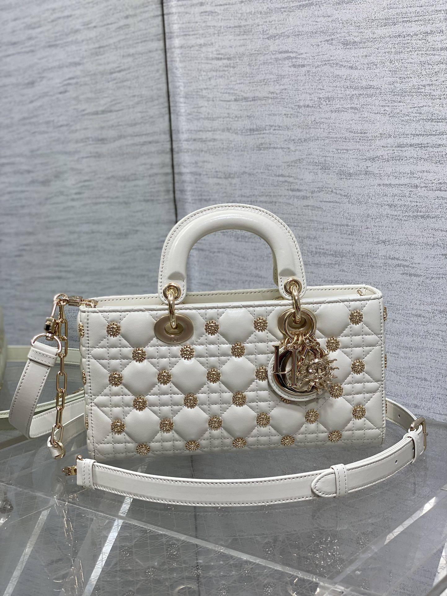 Christian Dior Or Medium Lady D-Joy Bag