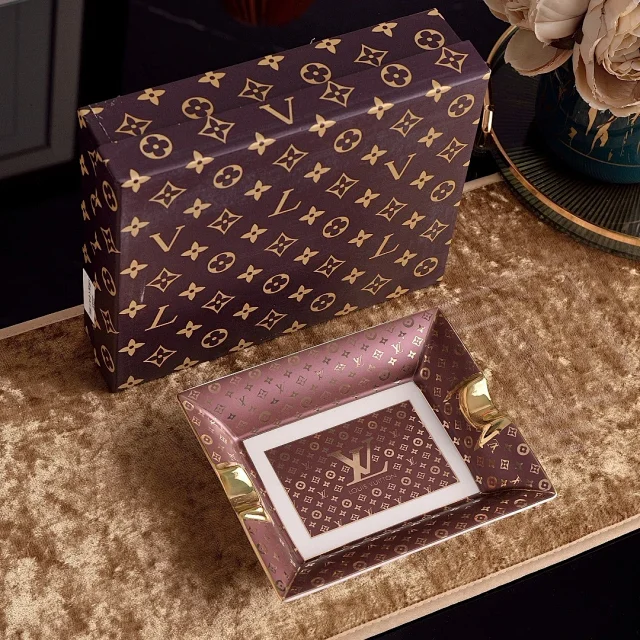 LV black coffee ashtray