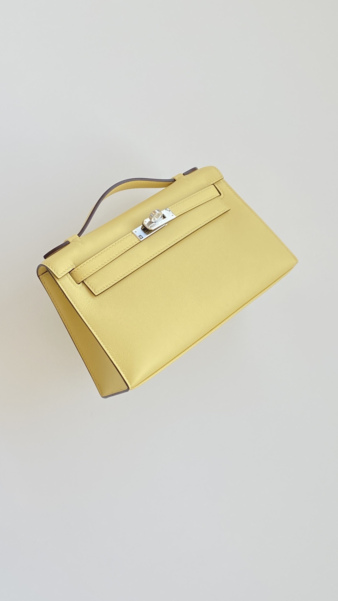 Hermes kelly Leather Bag yellow