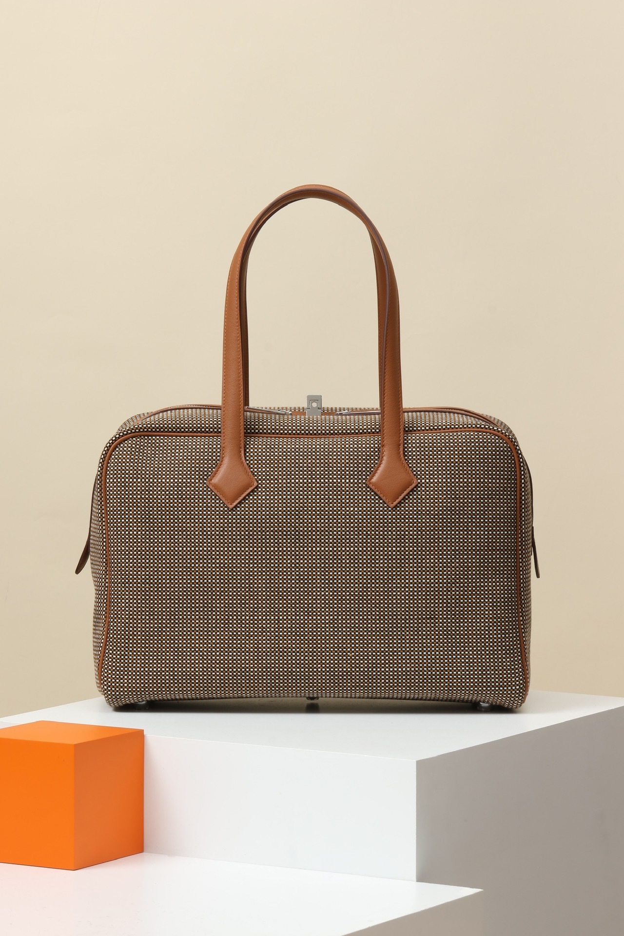 Hermes Victoria II Handbag