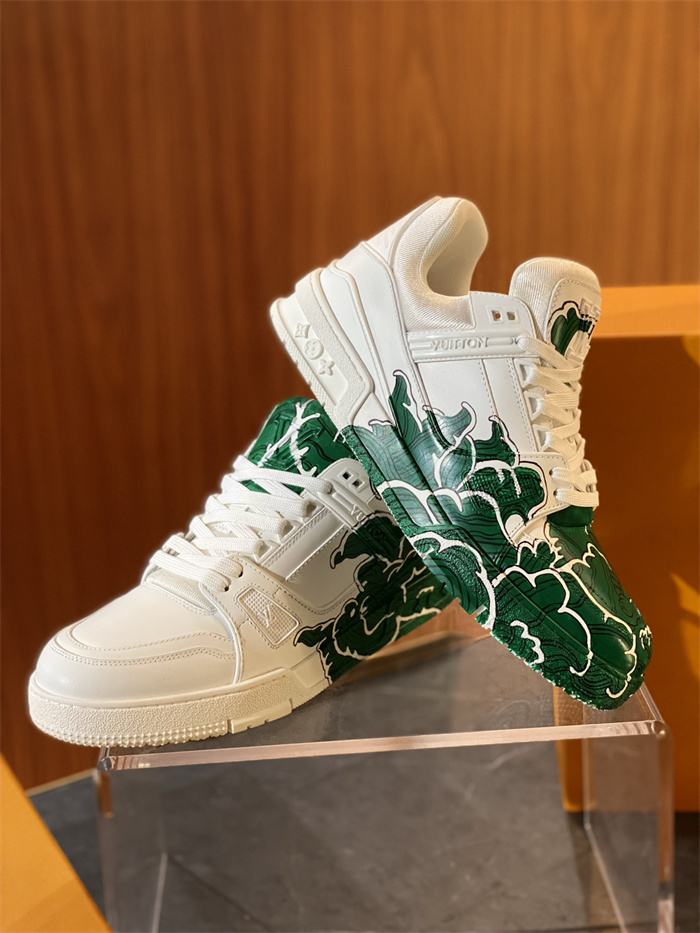LV Trainer Sneaker green