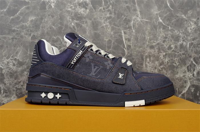 LV Trainer Sneaker navy blue