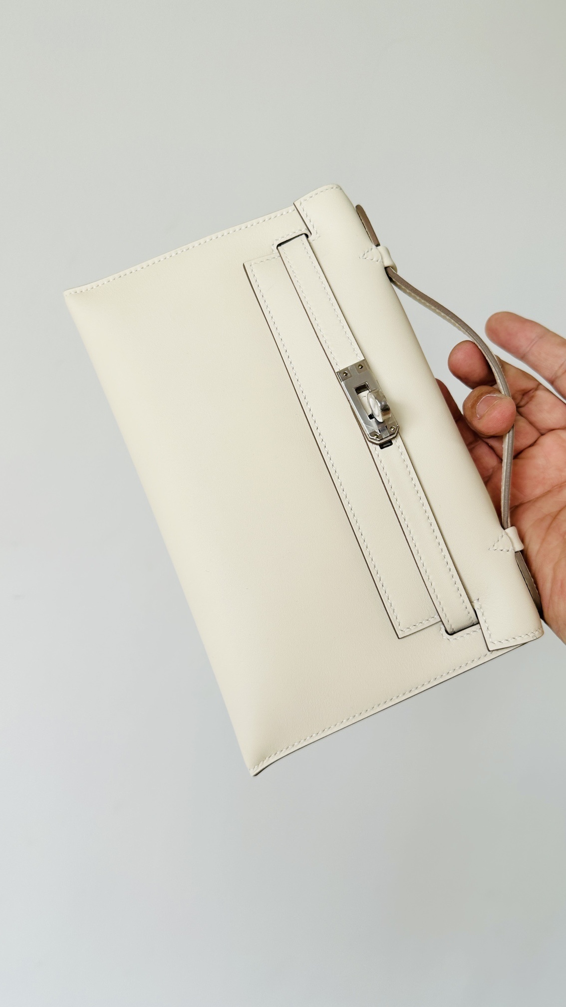 Hermes Kelly Classique To Go Wallet white