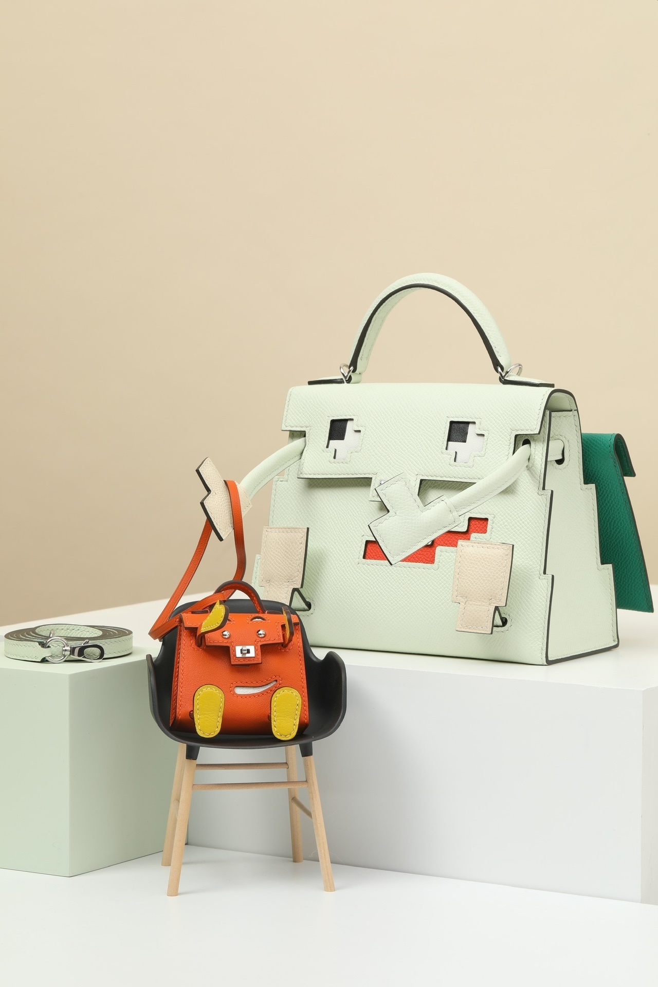 Hermes Quelle Idole Kelly Doll Bag