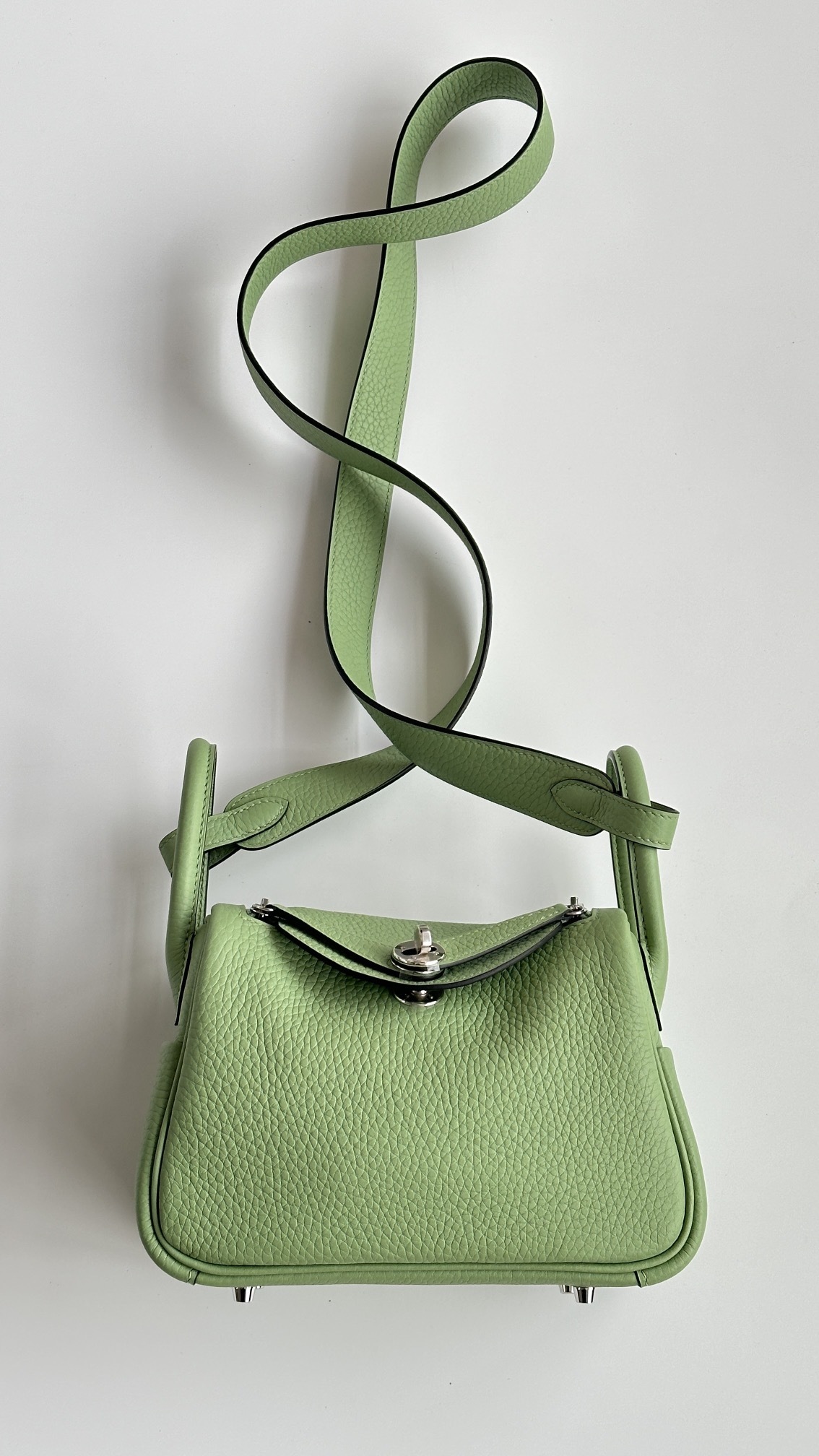Hermes Vert Yucca Taurillon Clemence Mini Lindy Shoulder Bag