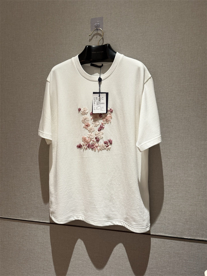 LV Graphic T-Shirt - Ready-to-Wear