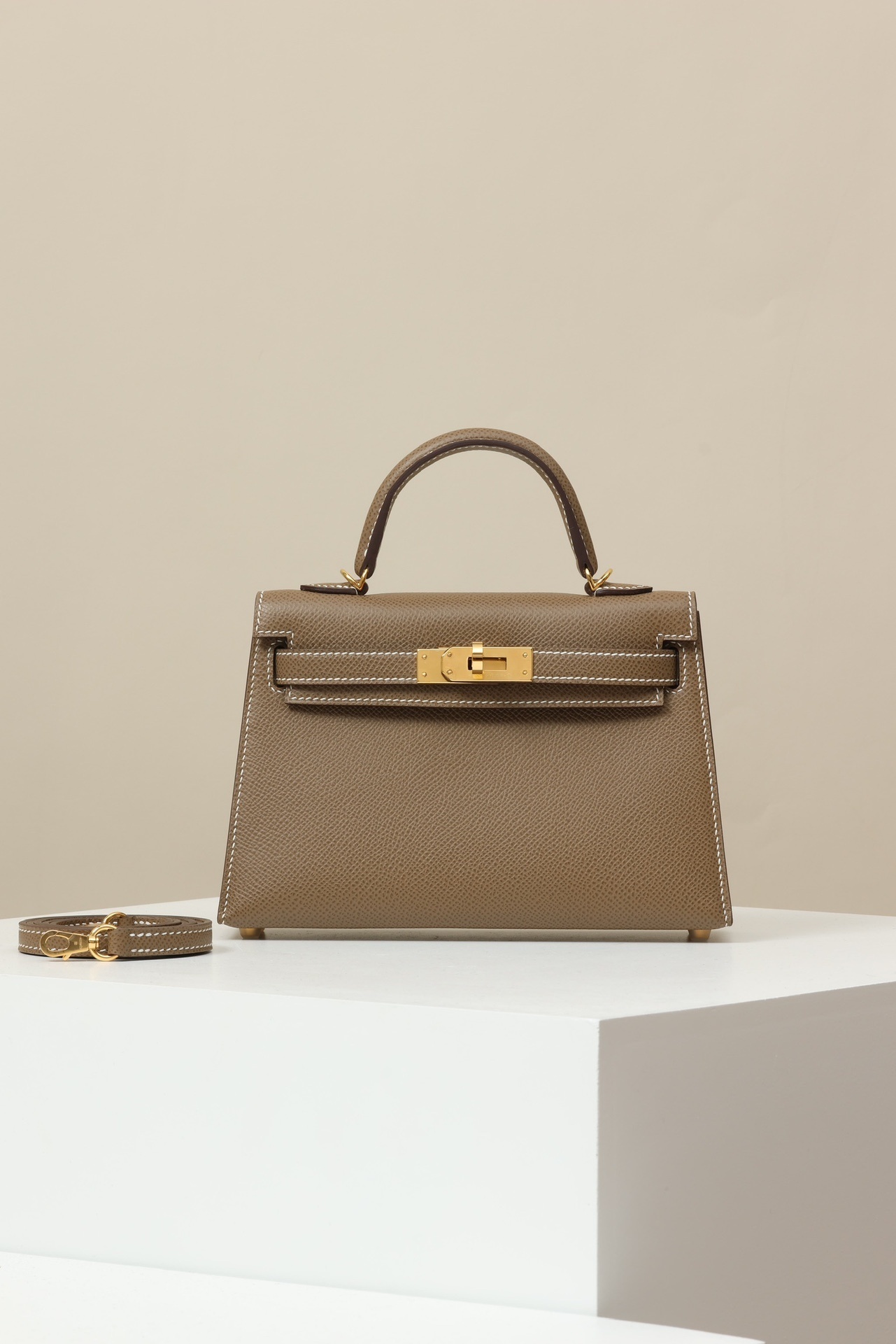 Hermès  Kelly 25 Handbag