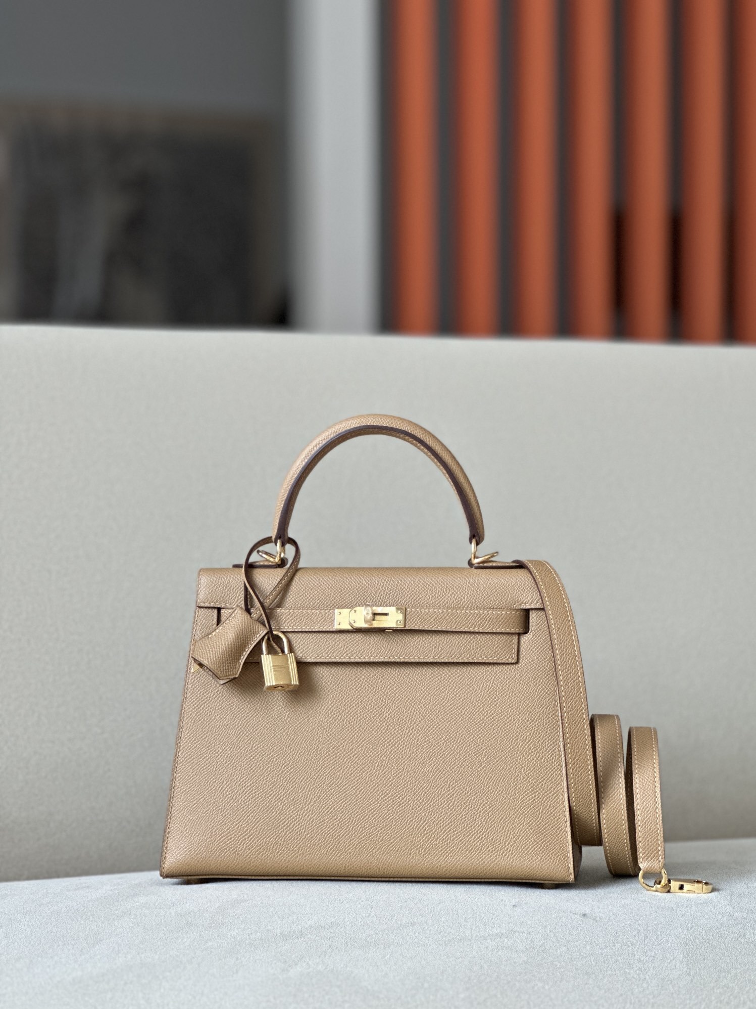 Hermes  kelly Lindy Shoulder Bag