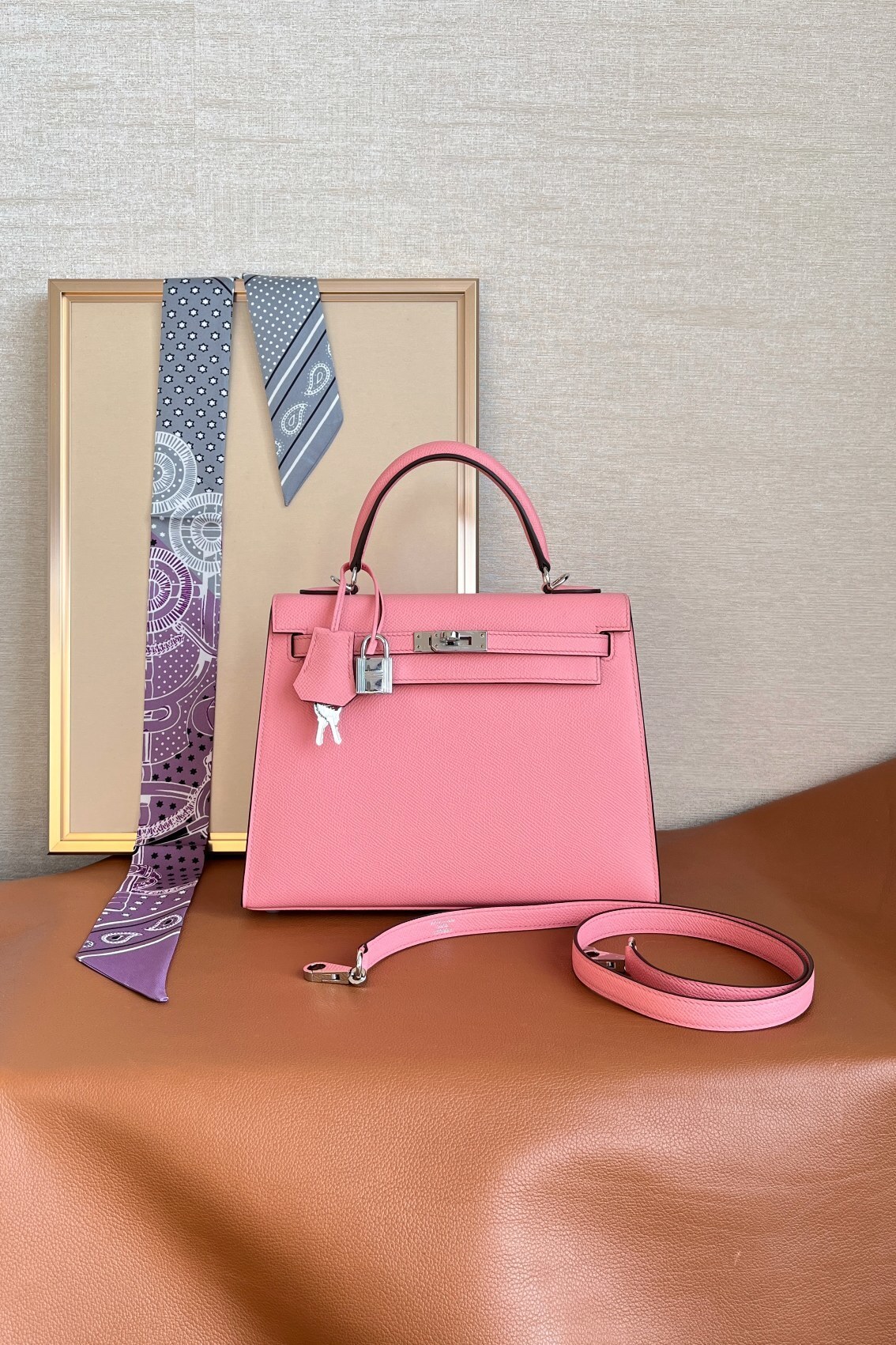 Hermes Kelly Leather Handbag Pink
